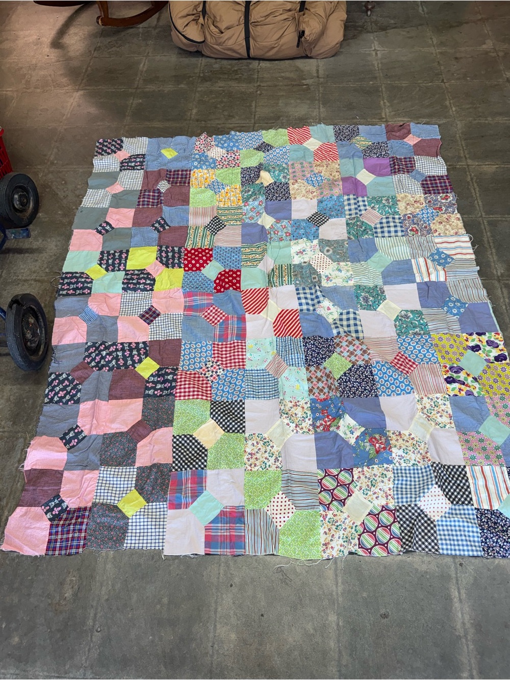 Vintage-Inspired Multicolor Patchwork Quilt - Colorful Home Bedding